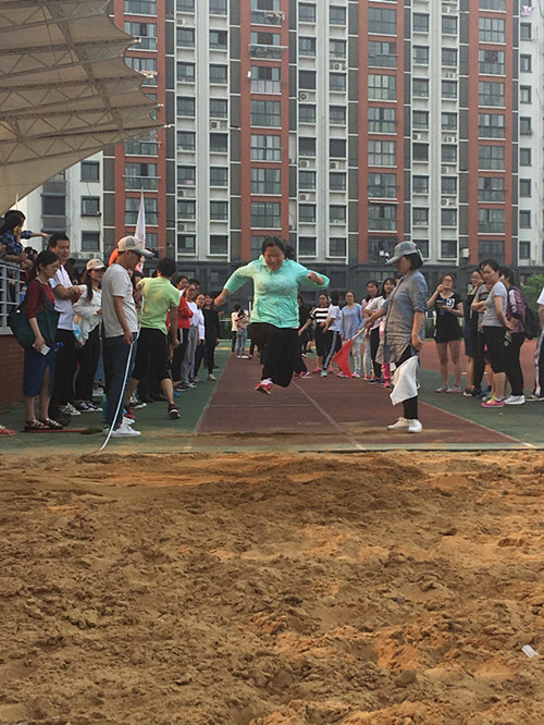 公司教职工积极参加2017年英国上市公司官网365教职工运动会